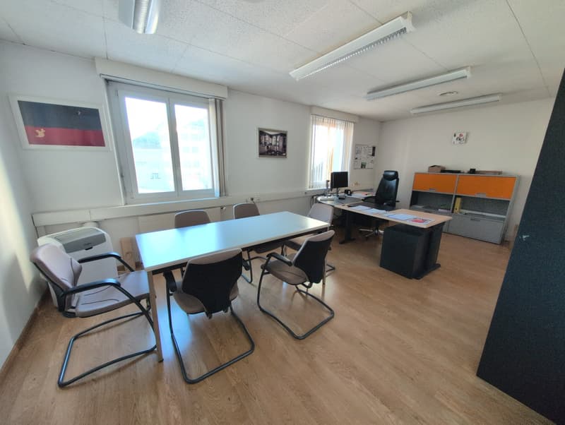 À louer, dépôts destinés principalement pour du stockage, à Sion ! (7)