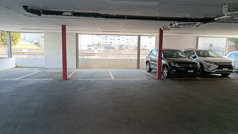 In affitto! Parcheggi interni, coperti o esterni, vicino alla stazione, a Martigny! (4)