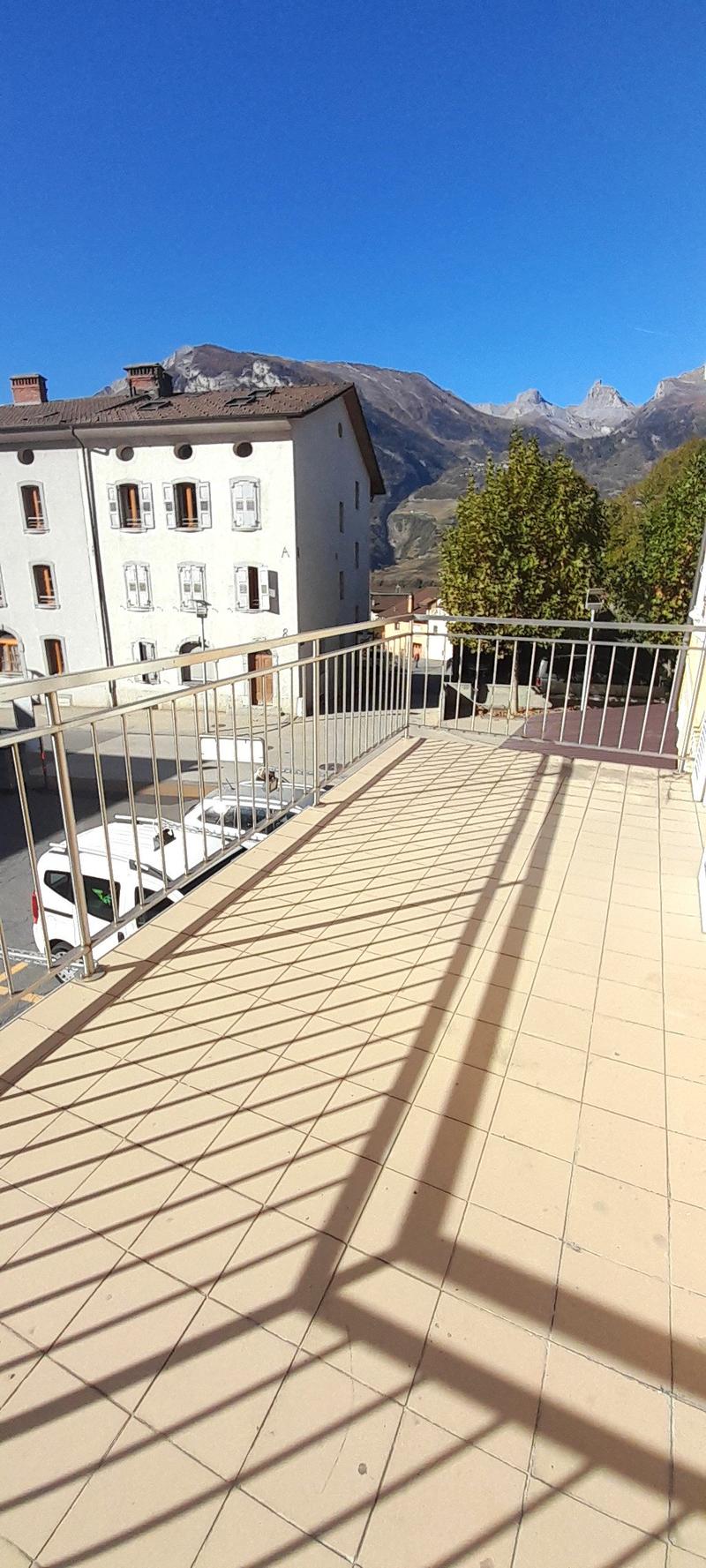 À louer, en plein centre de Riddes, un très bel appartement de 4 pièces 1/2 avec deux balcons ! (8)