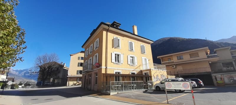 À louer, en plein centre de Riddes, un très bel appartement de 4 pièces 1/2 avec deux balcons ! (15)