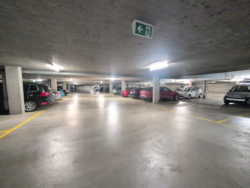 In affitto ! Vicino all'Ospedale di Sion, parcheggi interni ! (5)