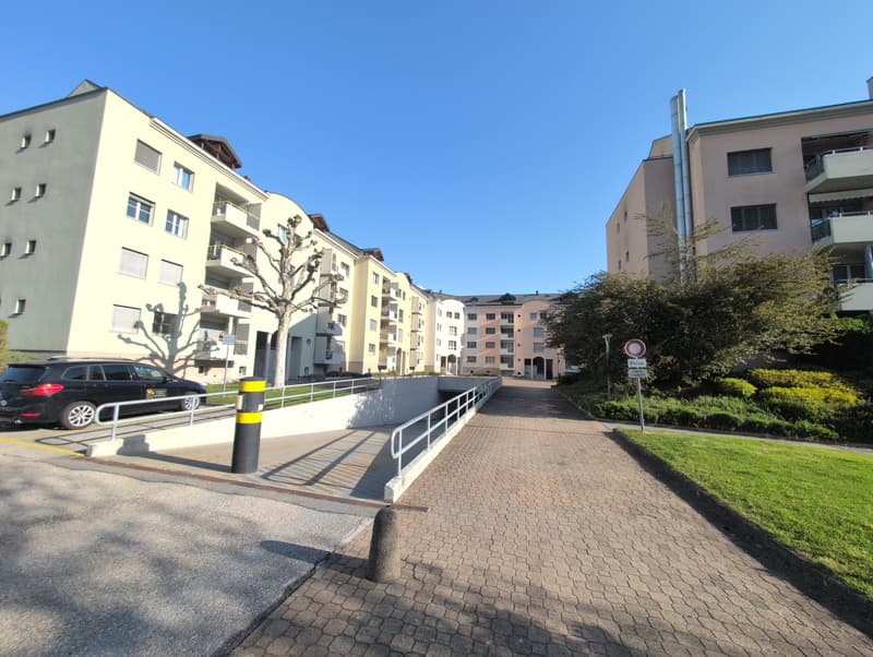 In affitto ! Vicino all'Ospedale di Sion, parcheggi interni ! (2)