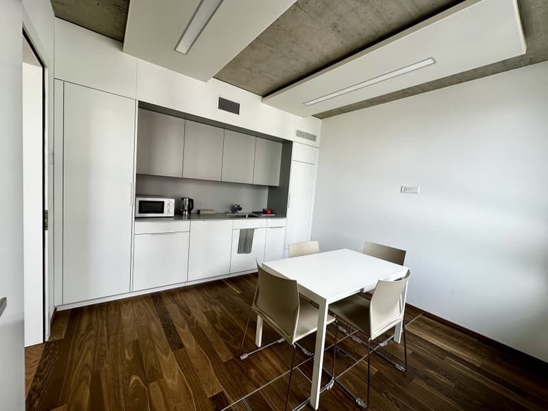 For rent! A beautiful modern administrative space, just two steps from the Rome square in Martigny! (6)