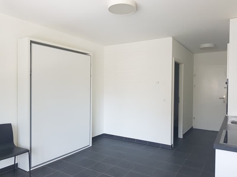 In affitto, un carino piccolo studio arredato, completamente attrezzato, all'ingresso ovest di Sion! (1)
