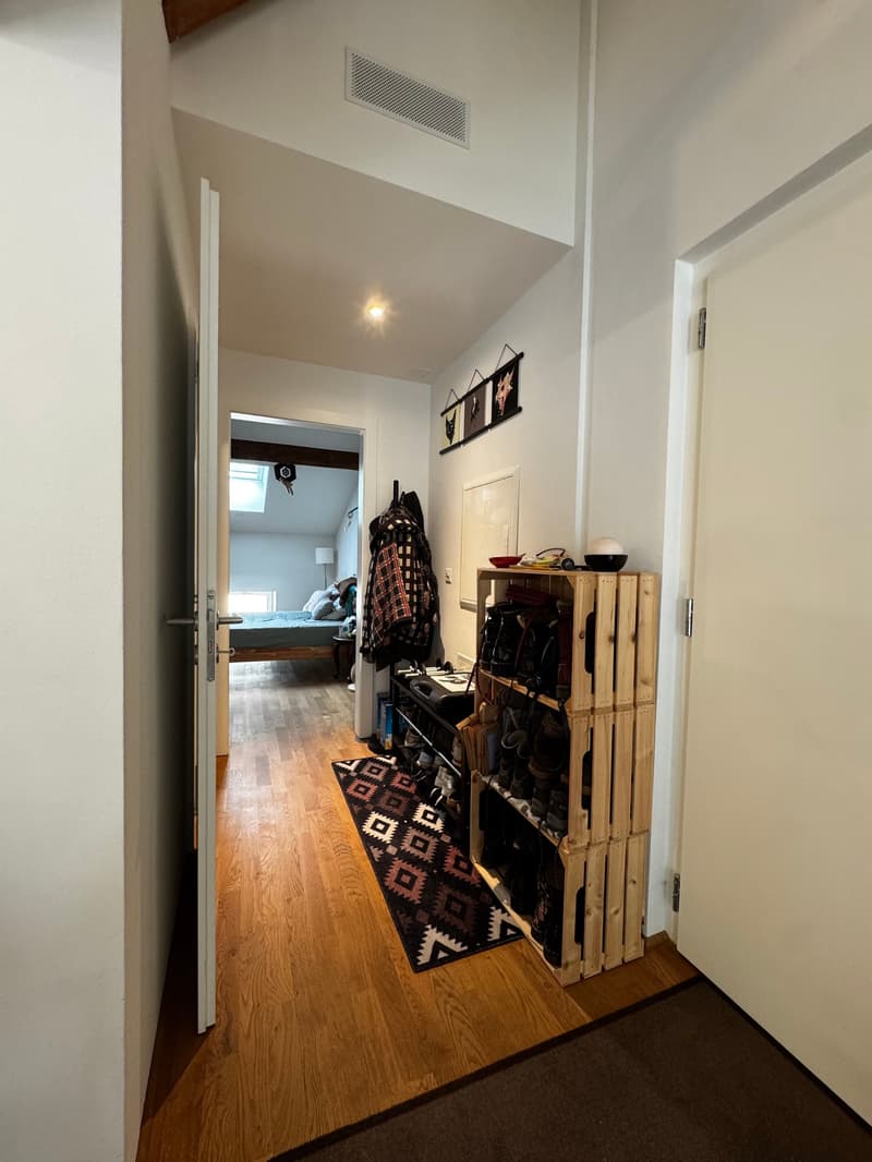 Kleines Juwel! Zur Miete, im Herzen von Martigny, eine atypische 2-Zimmer-Wohnung! (2)