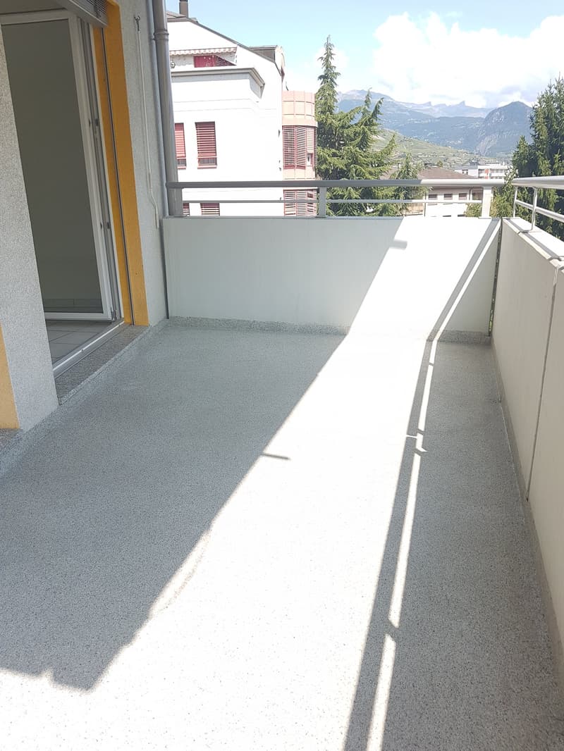 In affitto! Un bellissimo e spazioso appartamento di 4 locali nel cuore di Sion! (9)