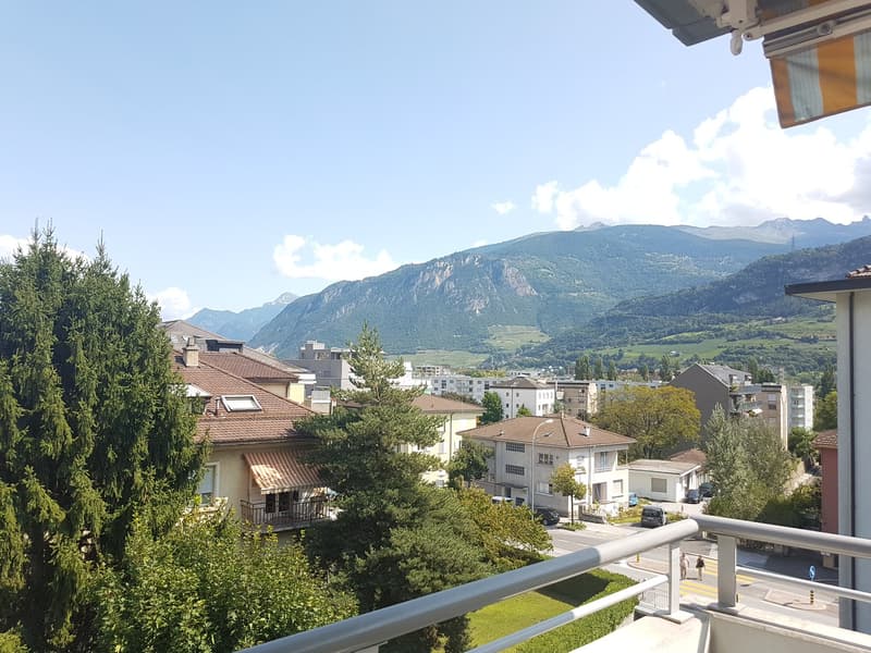 In affitto! Un bellissimo e spazioso appartamento di 4 locali nel cuore di Sion! (16)