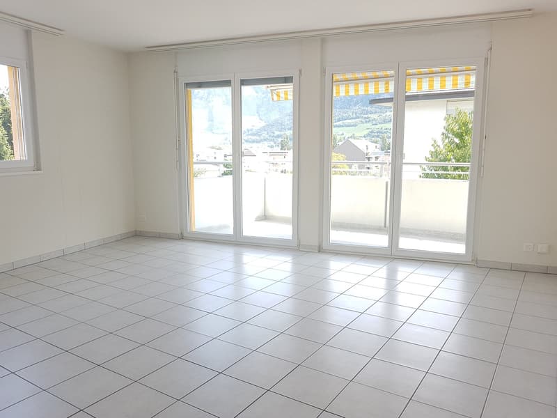 In affitto! Un bellissimo e spazioso appartamento di 4 locali nel cuore di Sion! (6)