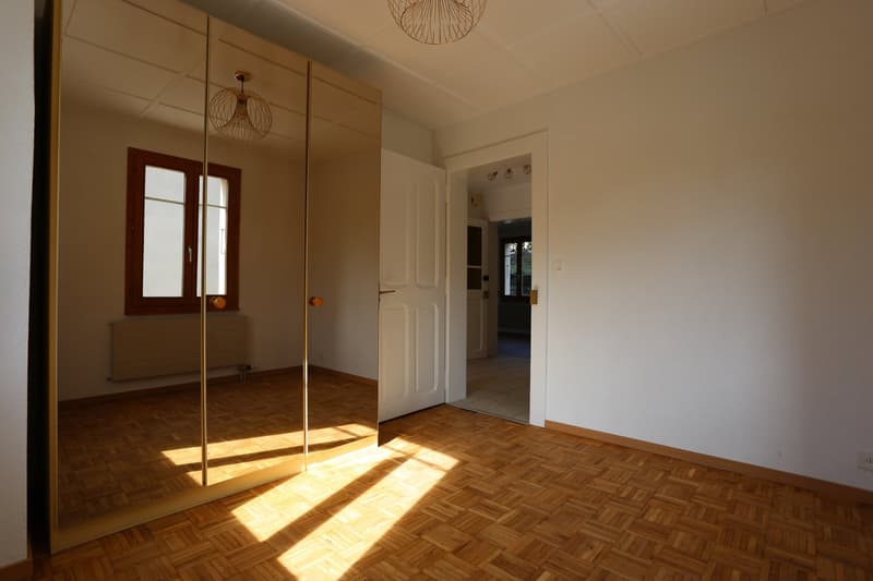 Zu vermieten, schönes renoviertes Apartment mit 3,5 Zimmern in Sierre! (10)