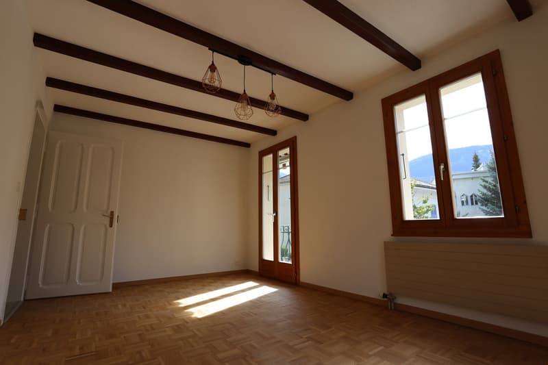 Zu vermieten, schönes renoviertes Apartment mit 3,5 Zimmern in Sierre! (7)