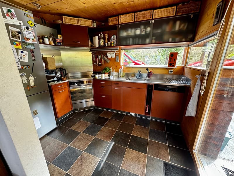 Außergewöhnliches Objekt! Schönes 5.5-Zimmer-Chalet! (2)