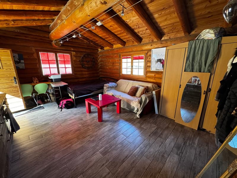 Gelegenheit! Zum Mieten, ein charmantes kleines Mazot mit einer Wohnung 1/2, mit kleiner Terrasse in Valettes! (4)