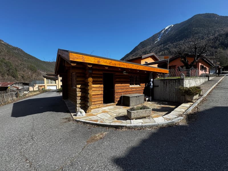 Gelegenheit! Zum Mieten, ein charmantes kleines Mazot mit einer Wohnung 1/2, mit kleiner Terrasse in Valettes! (8)