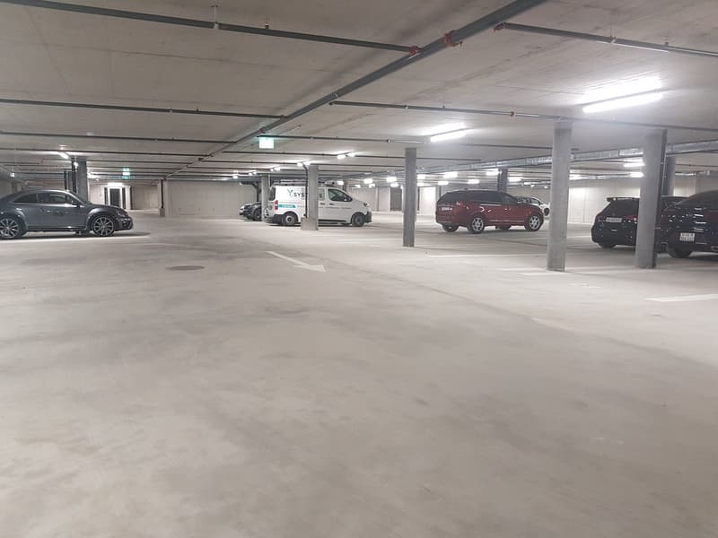 For rent! Indoor parking spaces, two steps from Place Centrale in Martigny! (2)