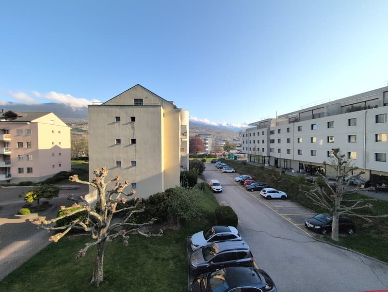 In affitto ! Vicino all'Ospedale di Sion, con parcheggi esterni ! (1)