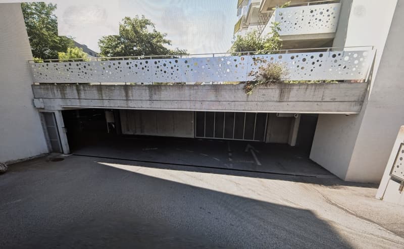In affitto! Parcheggi in un garage sotterraneo, vicino alla stazione di Sierre! (3)