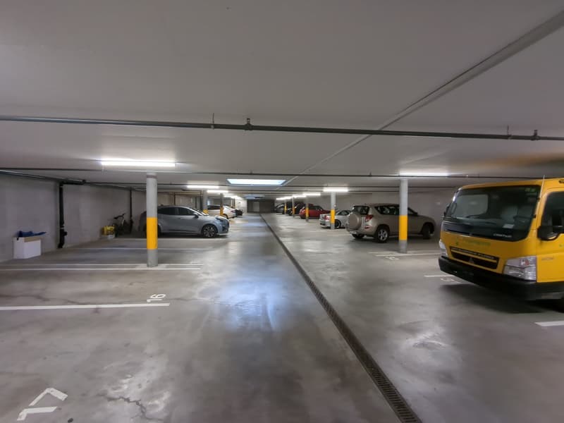 In affitto! Parcheggi in un garage sotterraneo, vicino alla stazione di Sierre! (7)