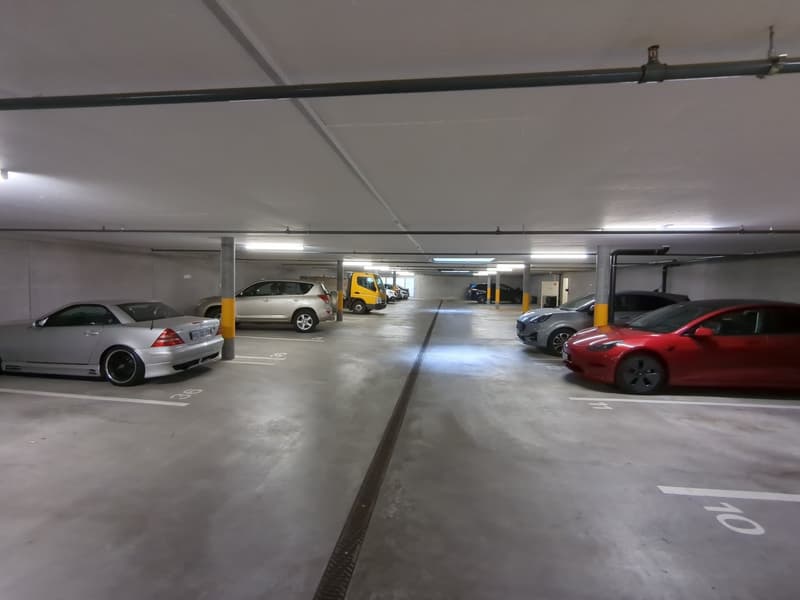 In affitto! Parcheggi in un garage sotterraneo, vicino alla stazione di Sierre! (8)