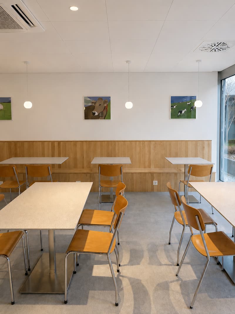 À louer ! Reprise de bail d'une belle surface commerciale, pour Café/Tea-Room à Sion ! (6)