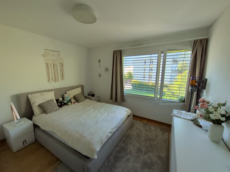 For rent! A spacious 2-room apartment with a parking space, in Sion (5)
