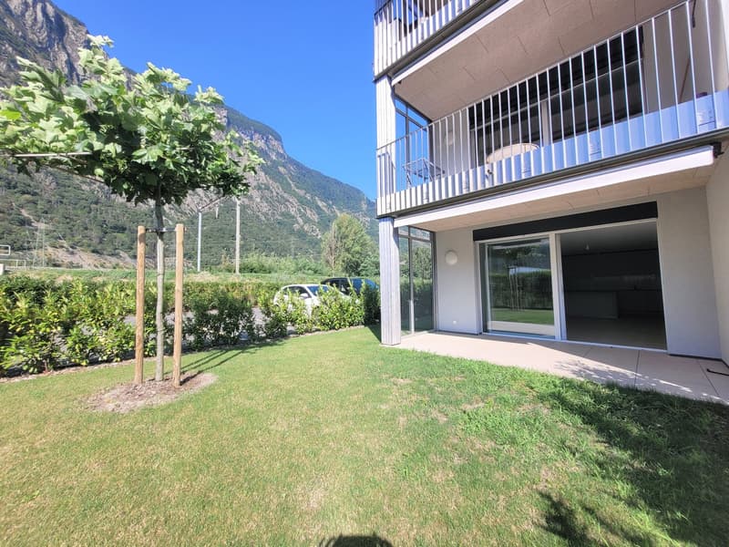 Zu vermieten! Eine schöne 3-Zimmer-Wohnung mit Rasenfläche in Martigny! (8)