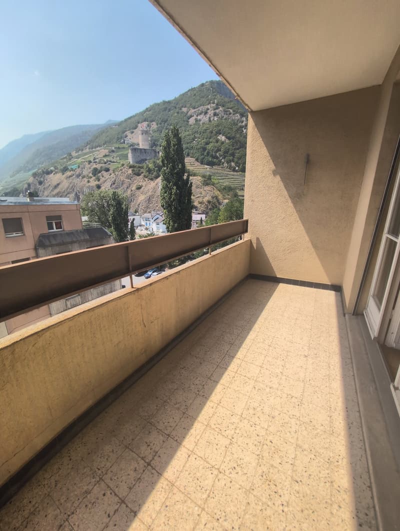 À louer, un très joli appartement de 2 pièces 1/2, proche de la gare de Martigny ! (12)