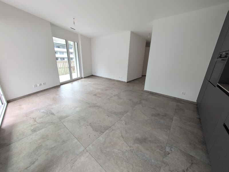Petit bijou ! À louer, un magnifique 3 pièces 1/2 NEUF, avec grand balcon, à Martigny ! (6)