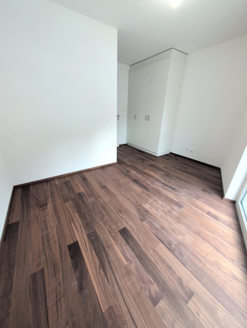 Petit bijou ! À louer, un magnifique 3 pièces 1/2 NEUF, avec grand balcon, à Martigny ! (13)