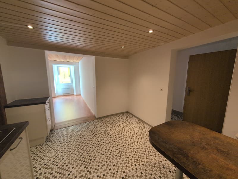 À louer, un bel appartement de 2 pièces 1/2, en plein coeur du Bourg à Martigny ! (8)