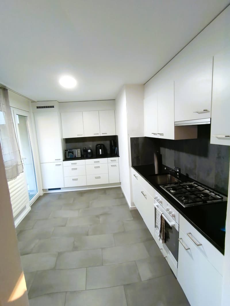 À louer ! Bel appartement de 4 pièces 1/2, dans un cadre familiale, à l'entrée de Sion ! (5)