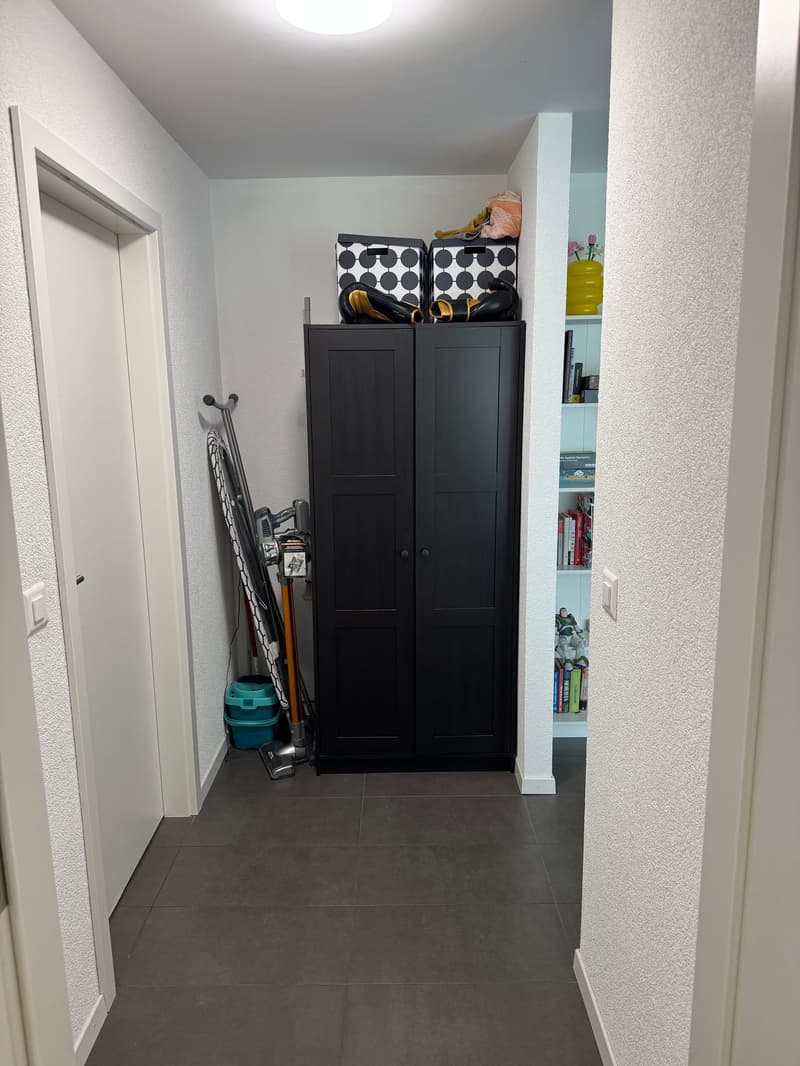À louer, un bel appartement de 2 pièces 1/2, en plein coeur de Sierre ! (2)