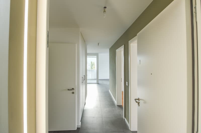À louer ! Très bel appartement de 3 pièces 1/2, avec loggia, à Sion ! (2)