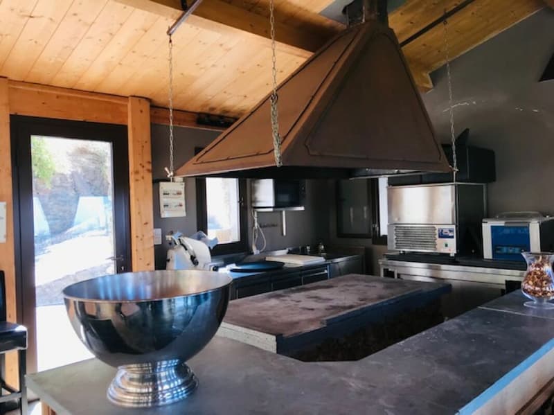 Casa di villaggio e Ristorante su 6 livelli (10)