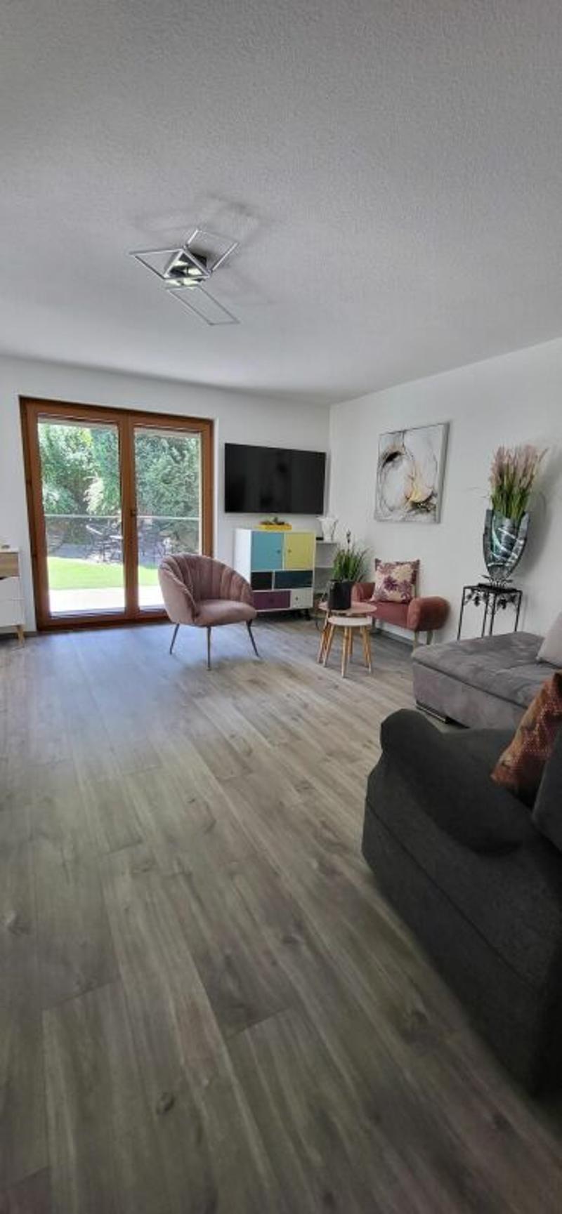 Character property consisting of 3 apartments (15)