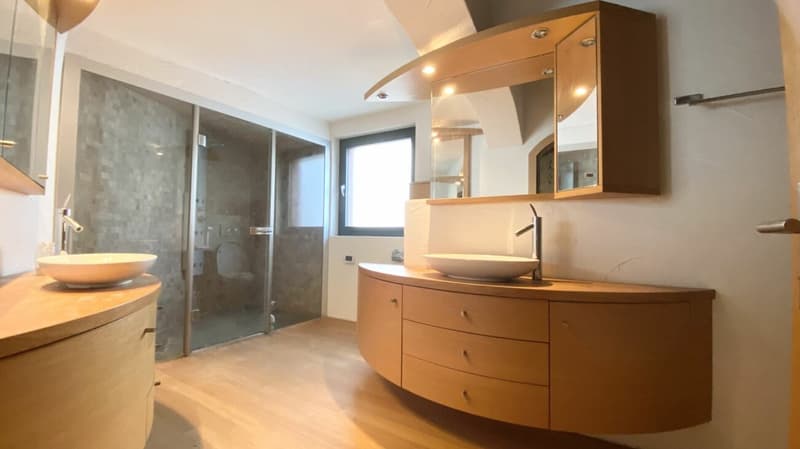 Villa con piscina interna nel centro del villaggio (9)