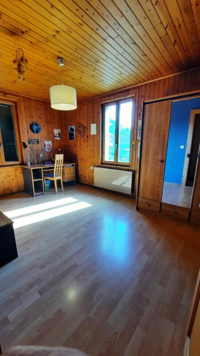 Casa luminosa di 4.5 locali con grande granaio annesso (10)
