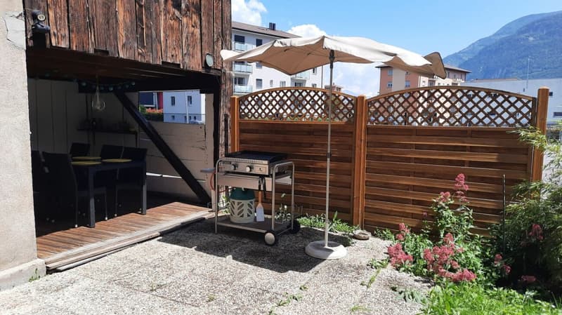 Casa luminosa di 4.5 locali con grande granaio annesso (17)