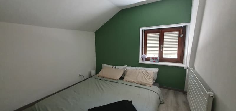 Geräumige 2.5-Zimmer-Wohnung, möbliert, renoviert und hell im Zentrum des Dorfes (4)