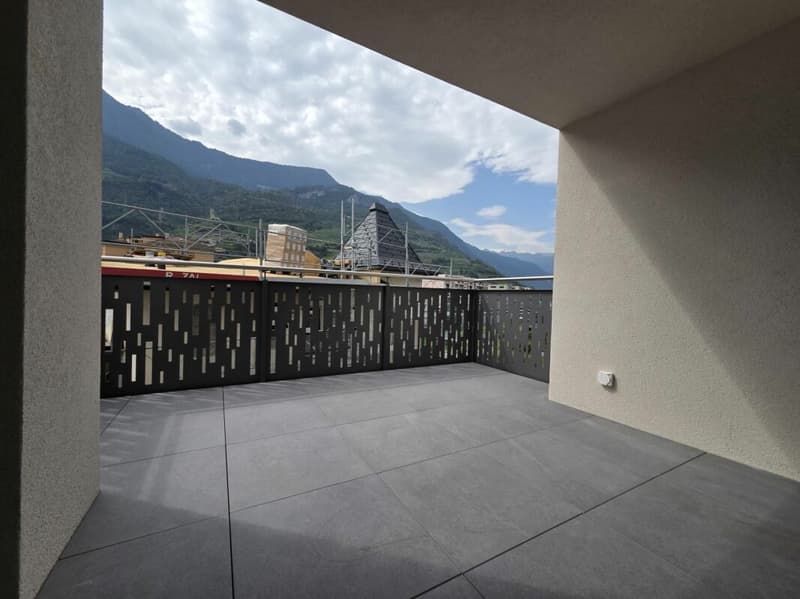Nuovo - Appartamento di 3.5 locali con balcone e posti auto (7)
