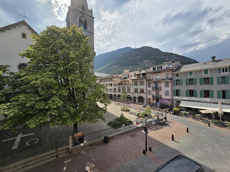 Renovierte 2.5-Zimmer-Wohnung im Zentrum von Martigny (7)