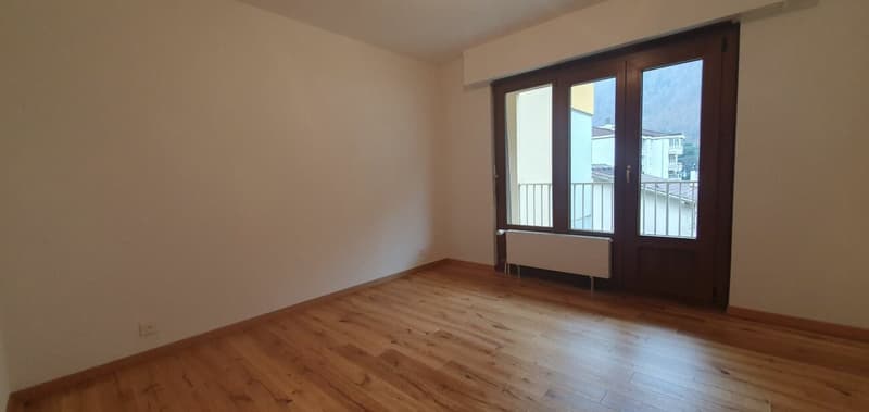RENOVE - spacieux 3.5 pces avec place de parc dans un quartier tranquille (9)