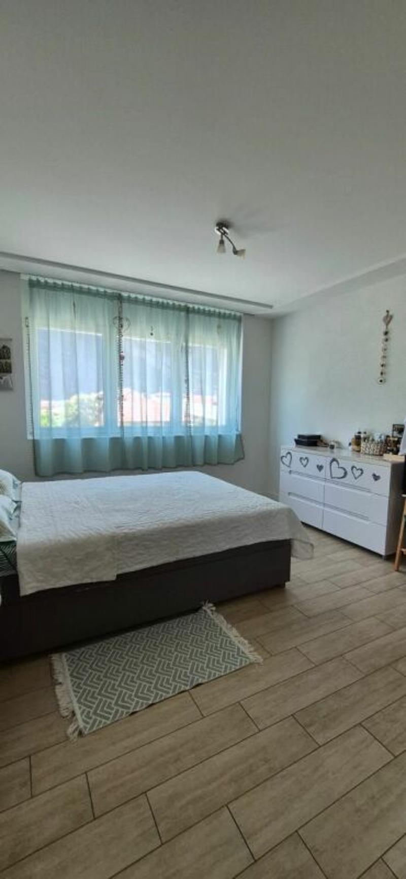 Appartement lumineux de 3.5 pièces au centre de Saxon (9)