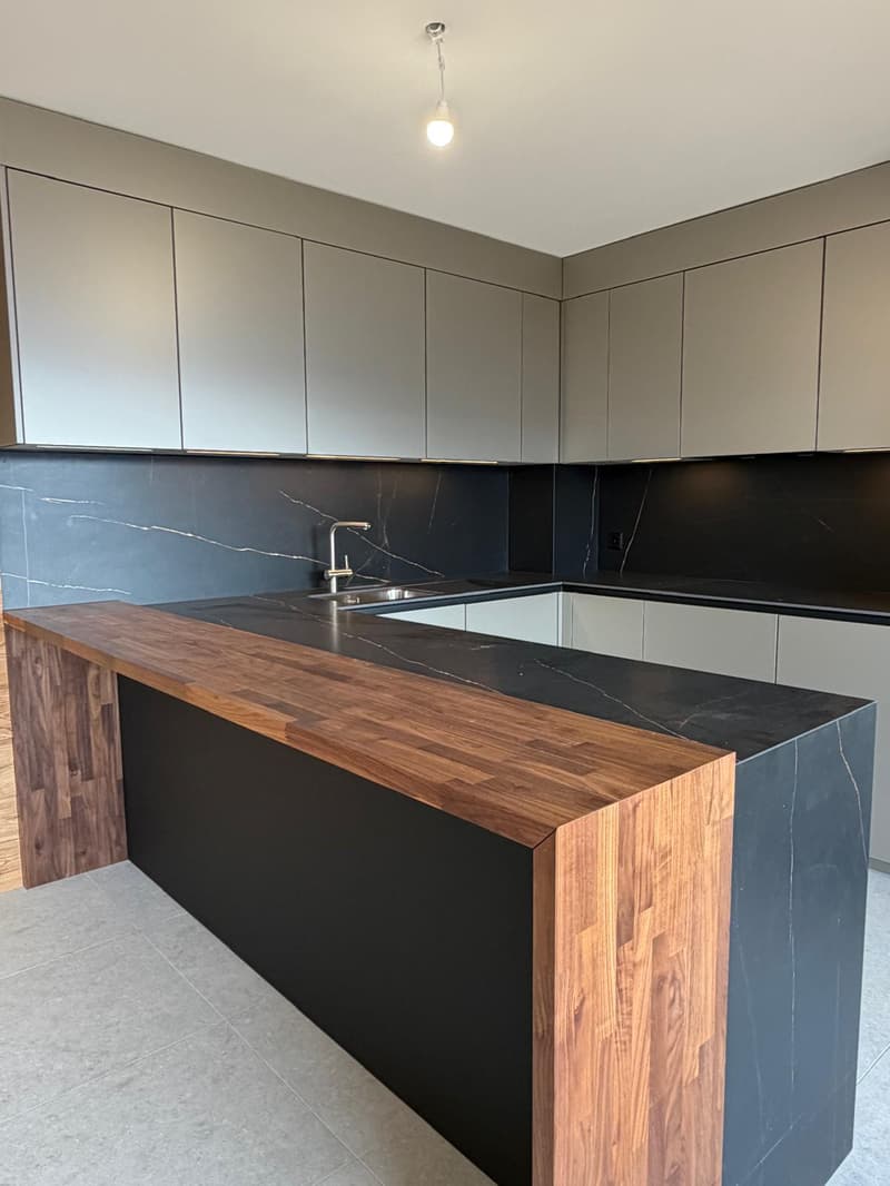 Schönes neues 4.5-Zimmer-Apartment zur Miete mit Panoramablick in Crans-Montana (17)