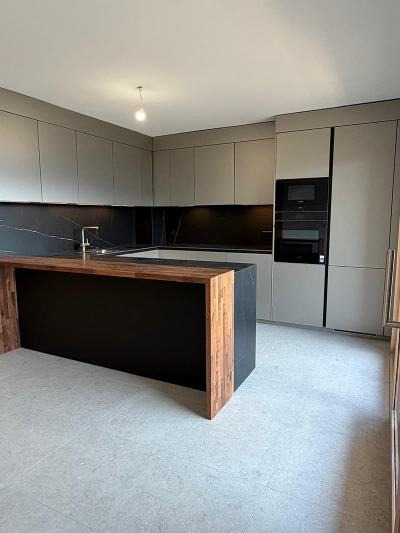 Schönes neues 4.5-Zimmer-Apartment zur Miete mit Panoramablick in Crans-Montana (3)