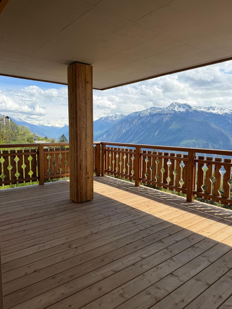 Schönes neues 4.5-Zimmer-Apartment zur Miete mit Panoramablick in Crans-Montana (2)