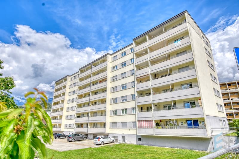 Appartement Sion - Bâtiment / Wohnung Sion - Gebäude / Apartment Sion - Building