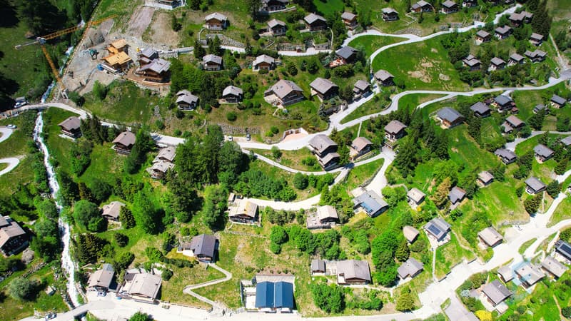 Terrain Grimentz - Vue drone / Grundstück Grimentz - Drohnenansicht / Terrain Grimentz - Drone view