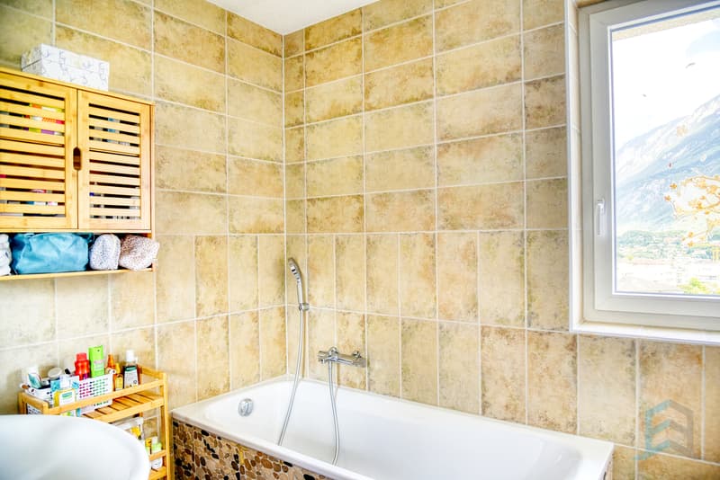 Villa Sierre - Salle de bains / Villa Sierre - Badezimmer / Villa Sierre - Bathroom