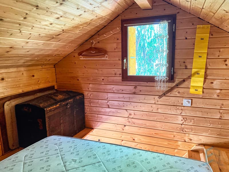 Chalet Ayer - Chambre 2  / Chalet Ayer - Zimmer 2  / Ayer Chalet - Bedroom 2