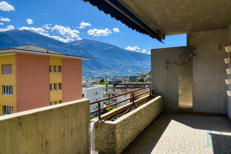 Appartement Sierre - Loggia / Ferienwohnung Sierre - Loggia / Apartment in Sierre - Loggia